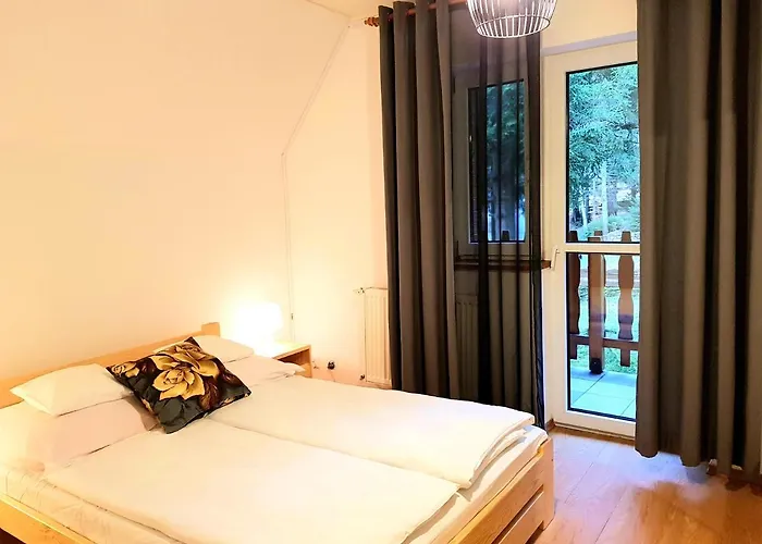 Goralka Apartment *