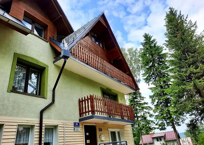 Goralka Apartment *